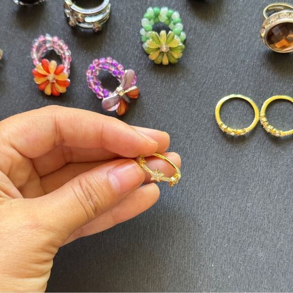 12 Piece Random Ring Bundle - Picture 8 of 12